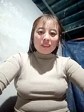 kaia-cam online show from February 2026 01:55:01 PM