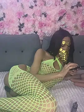 Snapshot of Ines-z chatting on April 2026 10:51:02 PM Ines-z online show from April 2026 10:51:02 PM
