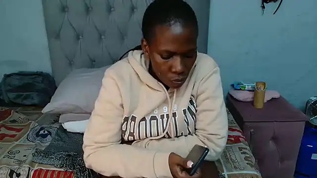 Snapshot of MelowD_2 chatting on June 2026 01:34:02 PM MelowD 2 online show from June 2026 01:34:02 PM