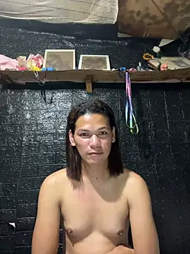 Snapshot of HugeAgatha chatting on February 2026 03:17:02 PM HugeAgatha online show from February 2026 03:17:02 PM