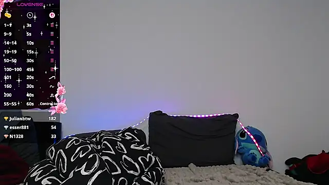 Mia lou05 online show from July 2026 10:45:01 PM