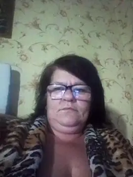 NysiOlsen online show from February 2026 06:41:01 PM