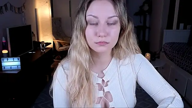 Snapshot of missyourtouch chatting on May 2026 06:02:01 PM missyourtouch online show from May 2026 06:02:01 PM