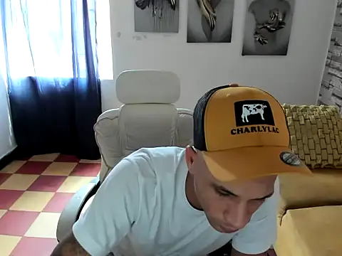 danisegura online show from January 2026 02:44:02 PM