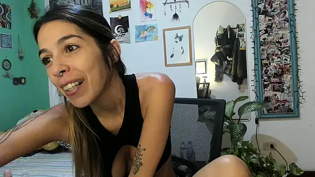 miafoxmia online show from April 2026 09:04:02 PM