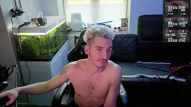 Rayzel White online show from February 2026 03:16:02 PM