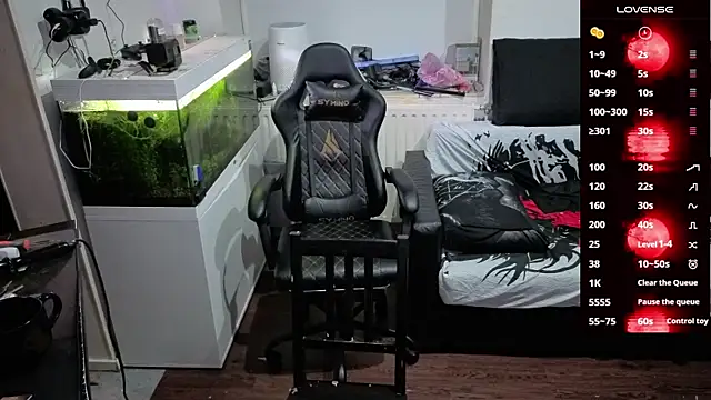 Rayzel White online show from March 2026 08:04:02 PM