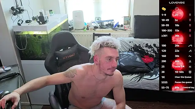 Rayzel White online show from March 2026 01:29:02 PM