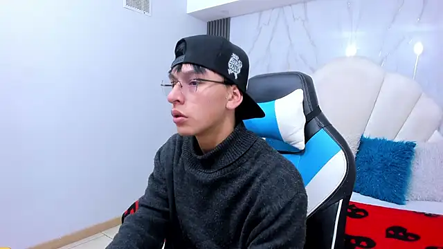 Alexander Collinss online show from January 2026 07:28:02 PM