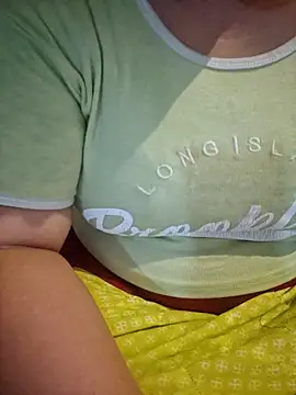 TamilDreamgirl08 online show from April 2026 05:49:01 PM