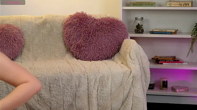 EvaMo0n online show from April 2026 04:26:01 AM