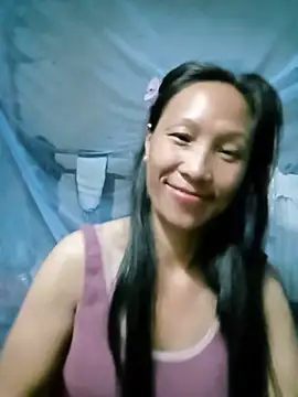 Snapshot of Diana-02 chatting on May 2026 07:10:01 PM Diana-02 online show from May 2026 07:10:01 PM