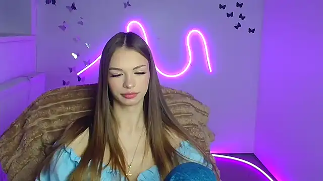 Lina Loveuu online show from April 2026 11:20:01 AM