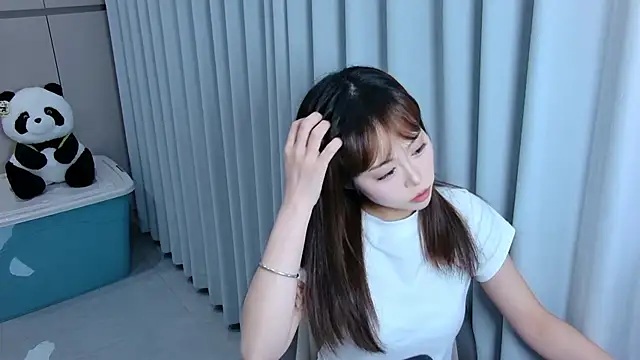 yuki-888 online show from April 2026 12:25:01 PM