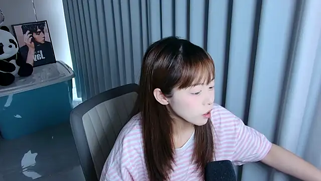 yuki-888 online show from April 2026 07:42:02 AM