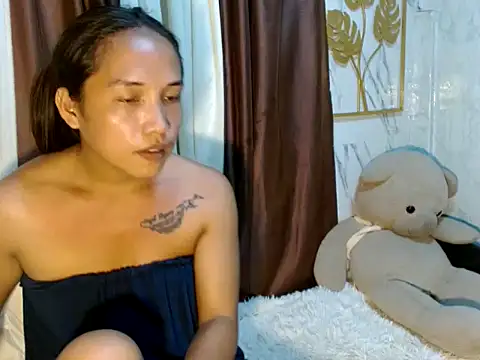Snapshot of Angelmaexxx chatting on February 2026 01:42:02 PM Angelmaexxx online show from February 2026 01:42:02 PM