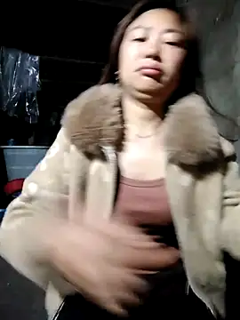 out-lustt online show from February 2026 10:14:02 PM