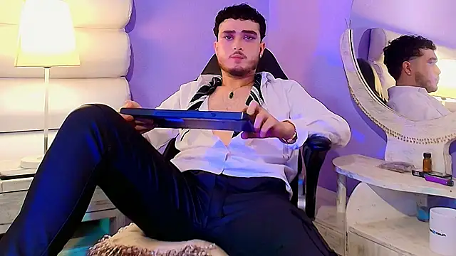 Snapshot of Salvattore_Muller chatting on February 2026 07:07:01 AM Salvattore Muller online show from February 2026 07:07:01 AM