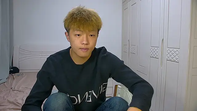 Chocolates-001 online show from March 2026 10:19:01 AM