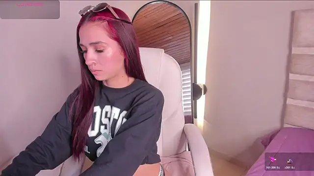 ella  olmos online show from April 2026 02:30:01 PM