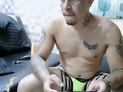 Gabosex18 online show from April 2026 11:26:01 PM