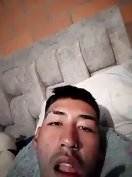 Andreycaliente online show from January 2026 10:37:01 PM