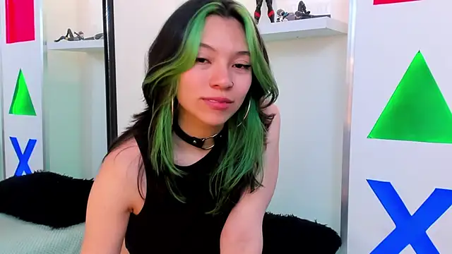 Sarah Saenzz online show from January 2026 07:29:01 PM