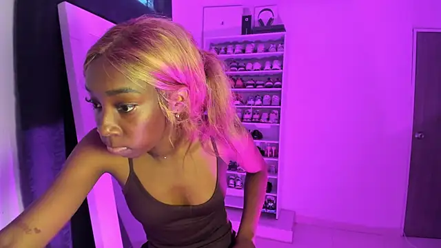 Amberprincess2 online show from June 2026 07:57:02 PM