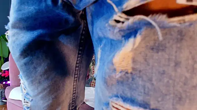 Vans Ross online show from February 2026 07:36:02 PM