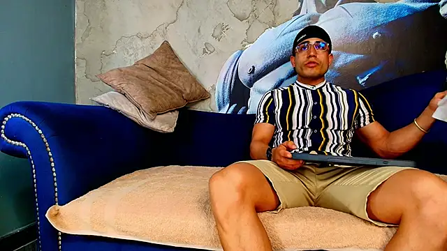 Vans Ross online show from March 2026 07:09:01 PM