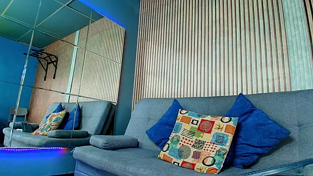 Vans Ross online show from March 2026 07:50:01 PM