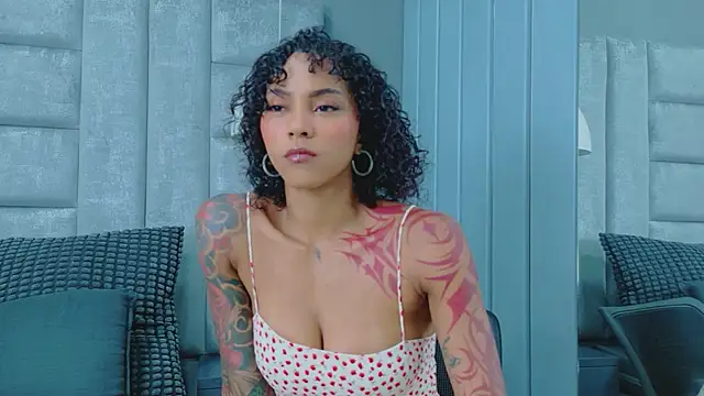 LizStorm  online show from March 2026 07:46:02 PM