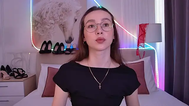 Emily Simon online show from July 2026 05:02:02 AM
