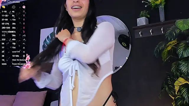 Noaah25  online show from March 2026 03:23:01 AM