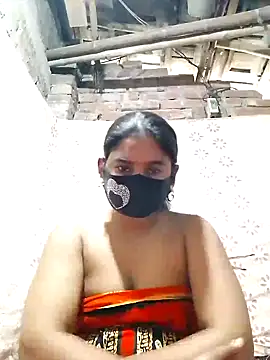 Snapshot of Hot_Sweeti chatting on February 2026 09:52:02 AM Hot Sweeti online show from February 2026 09:52:02 AM