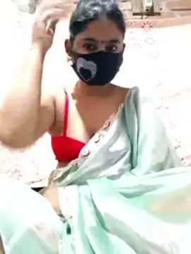 Snapshot of Hot_Sweeti chatting on February 2026 06:15:01 PM Hot Sweeti online show from February 2026 06:15:01 PM