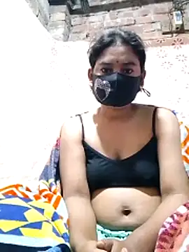 Snapshot of Hot_Sweeti chatting on February 2026 11:01:01 PM Hot Sweeti online show from February 2026 11:01:01 PM