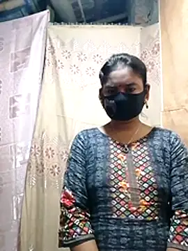 Snapshot of Hot_Sweeti chatting on February 2026 09:22:02 PM Hot Sweeti online show from February 2026 09:22:02 PM