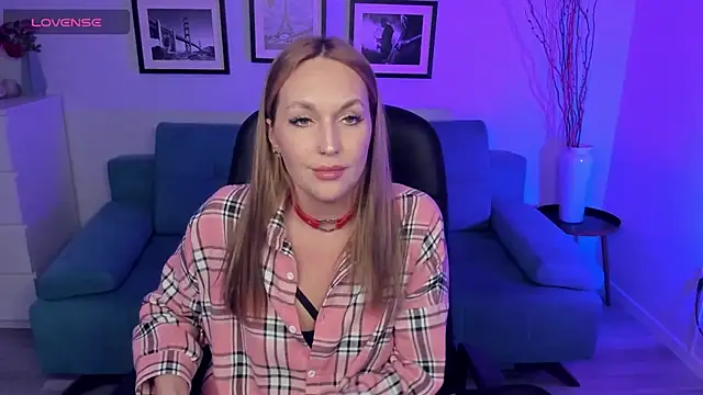 EvieMagical online show from March 2026 12:52:01 PM