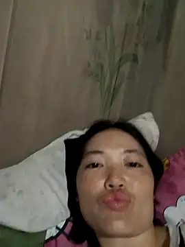 Snapshot of kotaka-shoow chatting on April 2026 05:39:02 PM kotaka-shoow online show from April 2026 05:39:02 PM