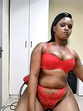 LUNAARXO1 online show from February 2026 10:37:01 PM