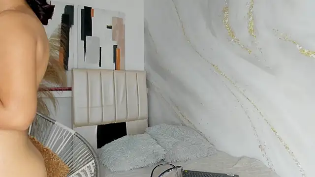 sofia laverde online show from April 2026 07:22:01 PM