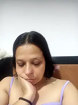 RossyAlvarez online show from March 2026 12:14:01 AM