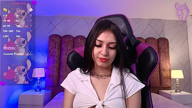 ShadowLune online show from March 2026 08:08:02 PM