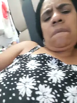 Zeyllyjhonson online show from April 2026 03:13:02 AM