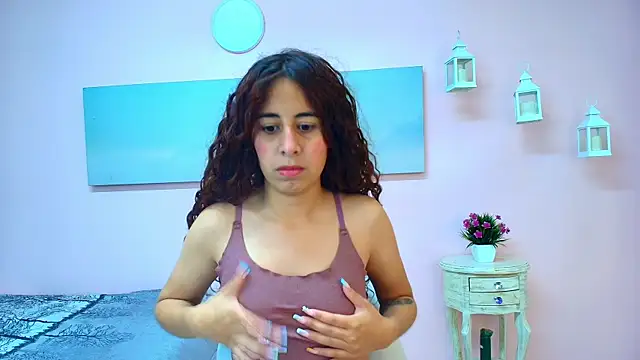 scarlett clyde online show from July 2026 12:40:01 PM