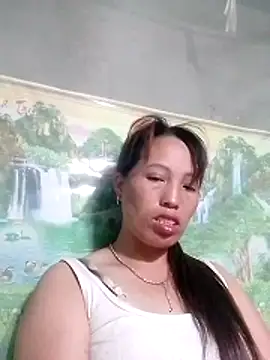 Gummiesu online show from May 2026 06:26:01 PM