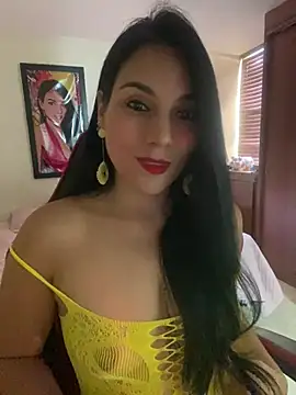 Snapshot of Miaswwe chatting on July 2026 04:11:02 PM Miaswwe online show from July 2026 04:11:02 PM