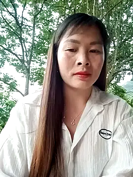 Bling sexy online show from April 2026 11:26:02 AM