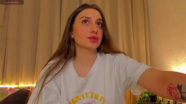 Celine Coello online show from April 2026 12:04:01 PM